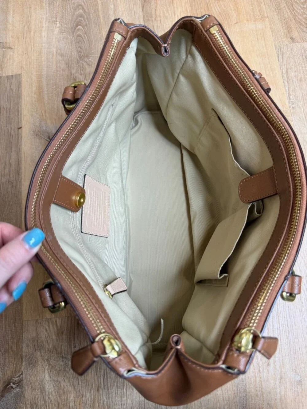 Coach Peyton Leather Jordan Double Zip Carryall Bag F25669 Chestnut EUC - Picture 9 of 12